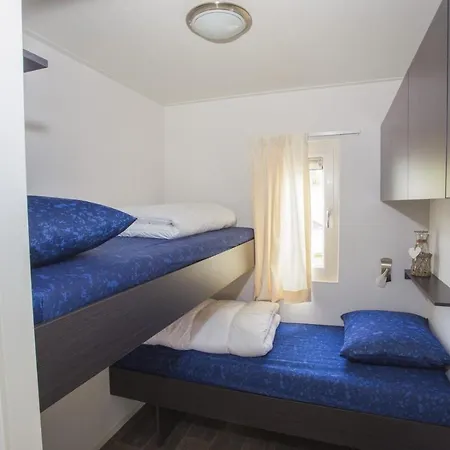 6 Pers. Accommodatie, Geen Tv * נונספייט