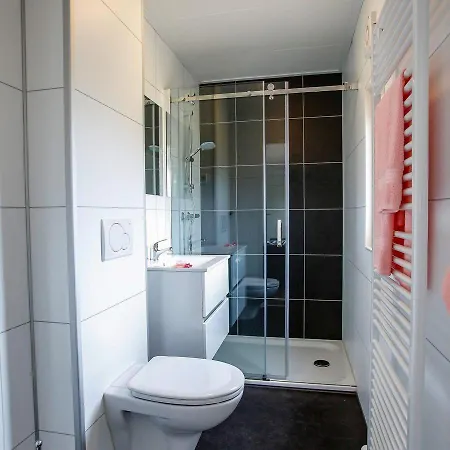 6 Pers. Accommodatie, Geen Tv *